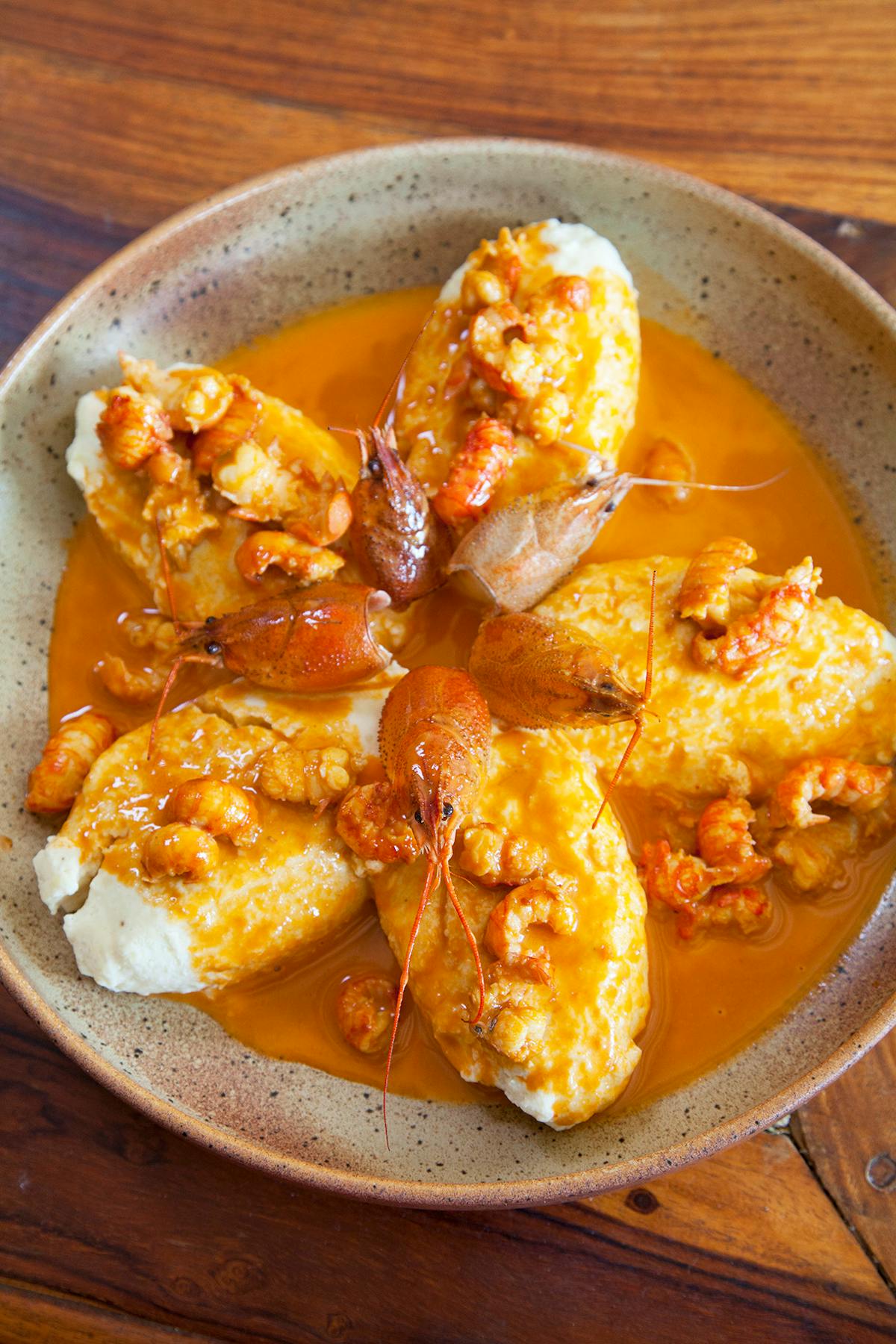 Quenelles de brochet, bisque d'écrevisses Régal