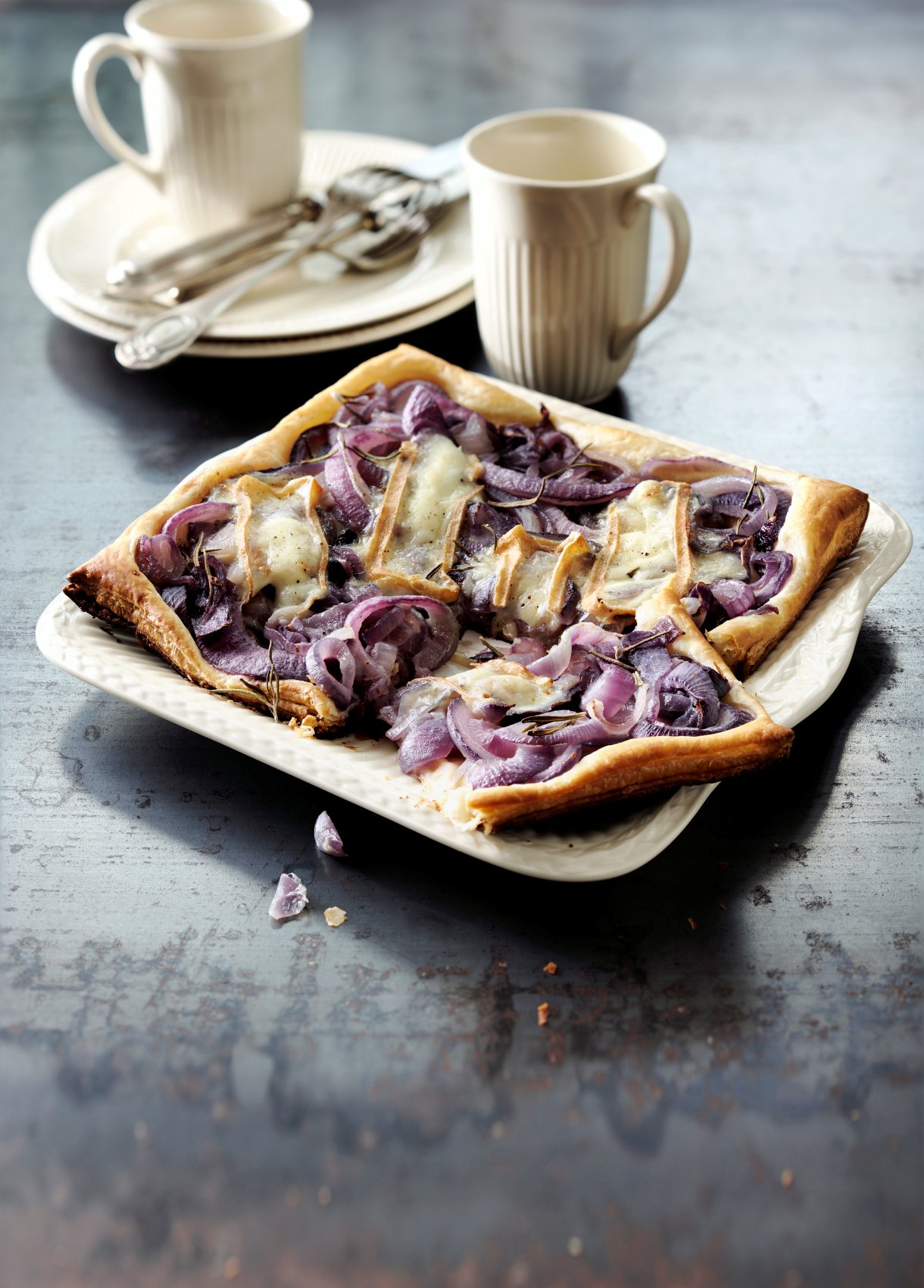 Tarte aux oignons rouges, romarin et cardo (30 MINUTES🕑) : recette ...