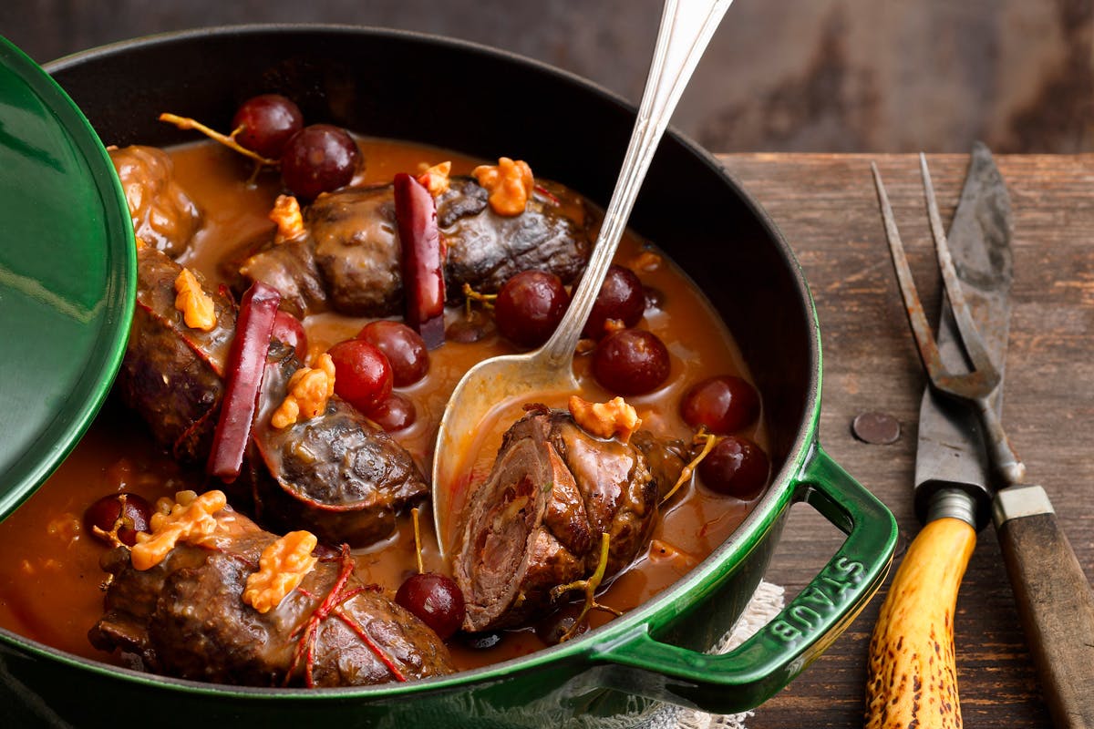 épaule De Chevreuil En Cocotte Sans Marinade Chevreuil en cocotte : recette giboyeuse aux saveurs automnales | Régal